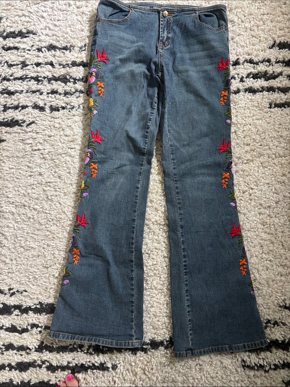 Vintage 90’s BONGO Blue Flare Jeans with Multicolor Floral Embroidery